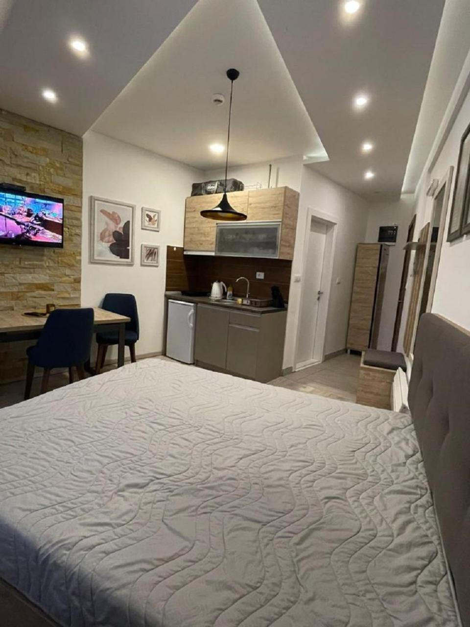 Lola Apartman Milmari & Residence Hill كوباونيك المظهر الخارجي الصورة